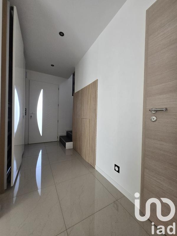 Maison - 121 m² - 5 pièces