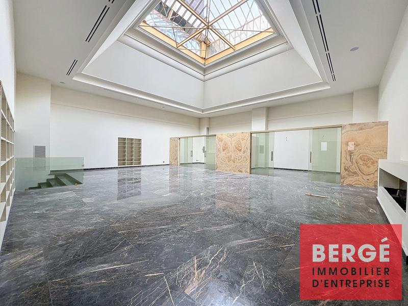 Local commercial - 560 m²