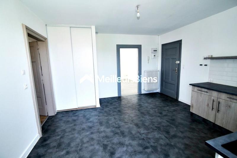 Appartement - 82 m² - 3 pièces