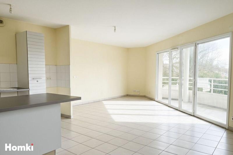 Appartement - 80 m² - 3 pièces