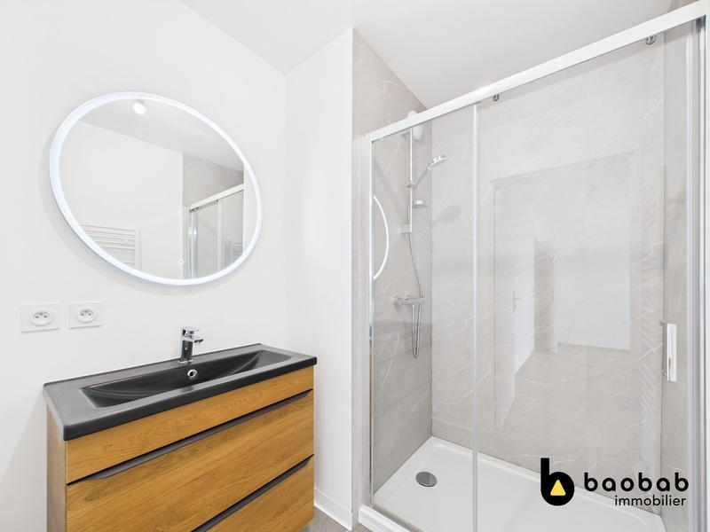 Appartement - 94 m² - 4 pièces