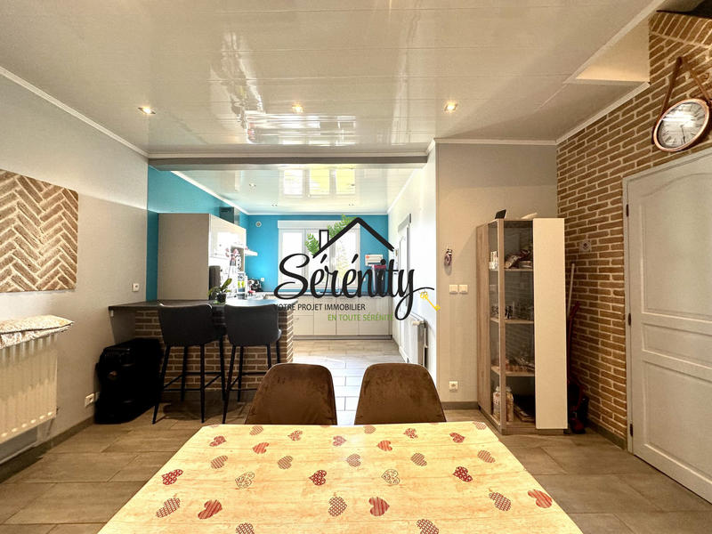 Maison - 90 m² - 5 pièces