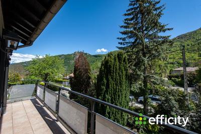 Appartement - 135 m² - 4 pièces