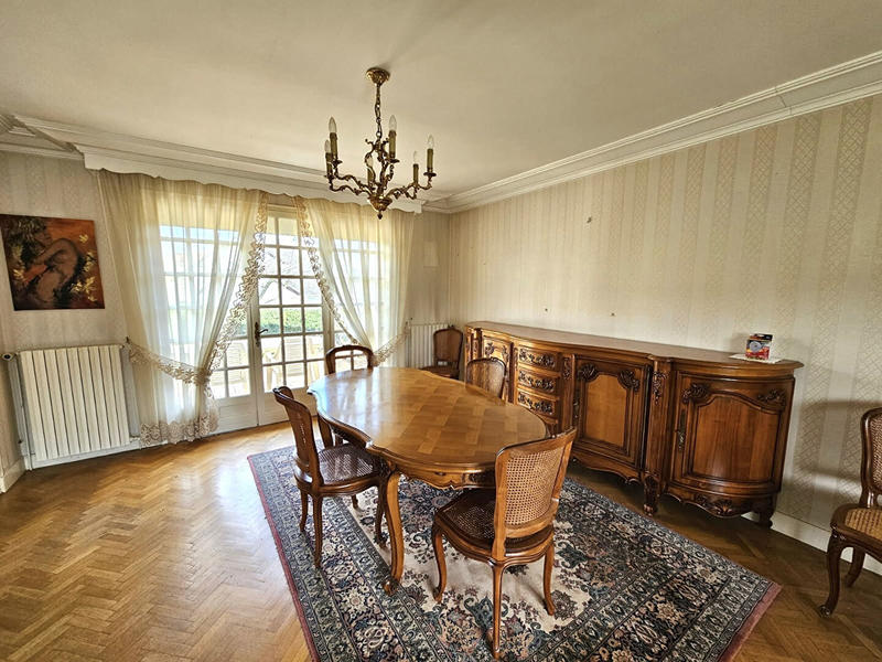 Maison - 130 m² - 5 pièces