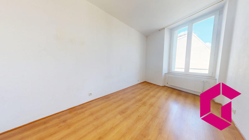 Maison - 102 m² - 4 pièces
