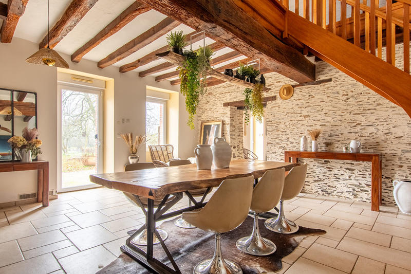 Maison - 500 m² - 13 pièces