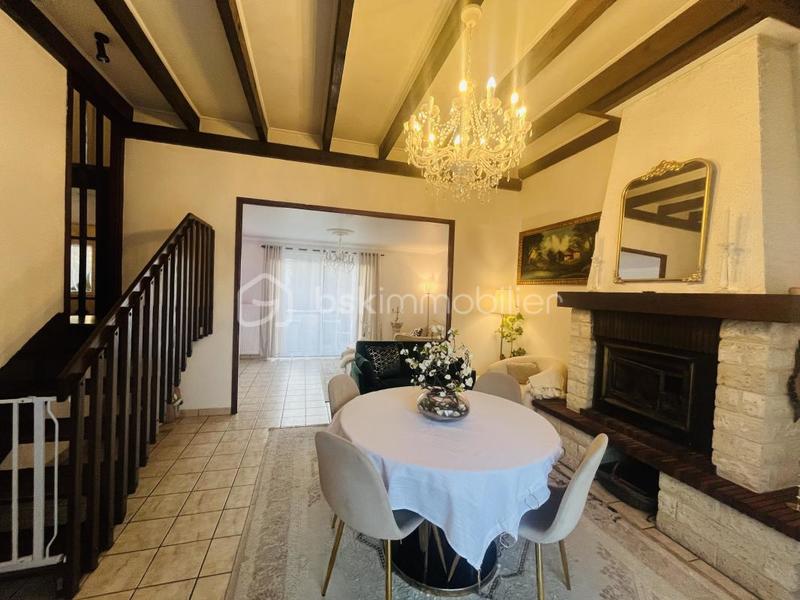 Maison - 140 m² - 6 pièces