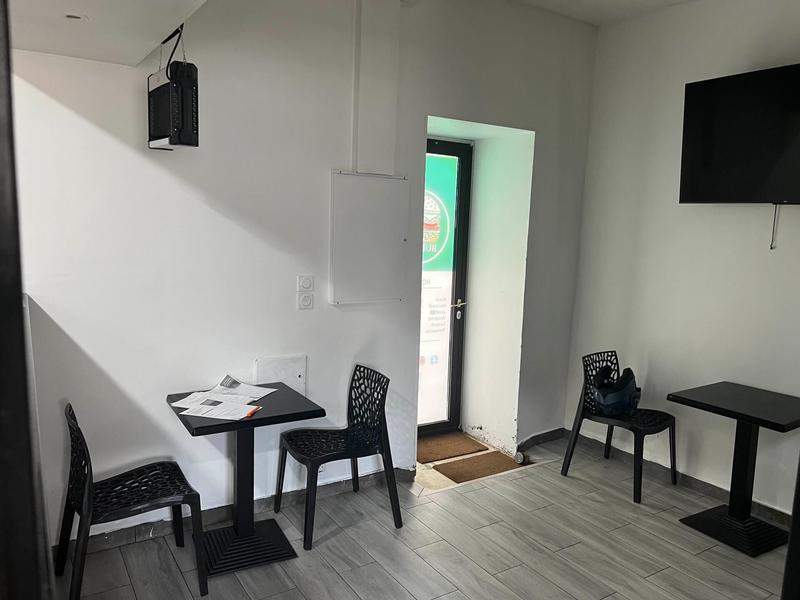 Local commercial - 100 m²