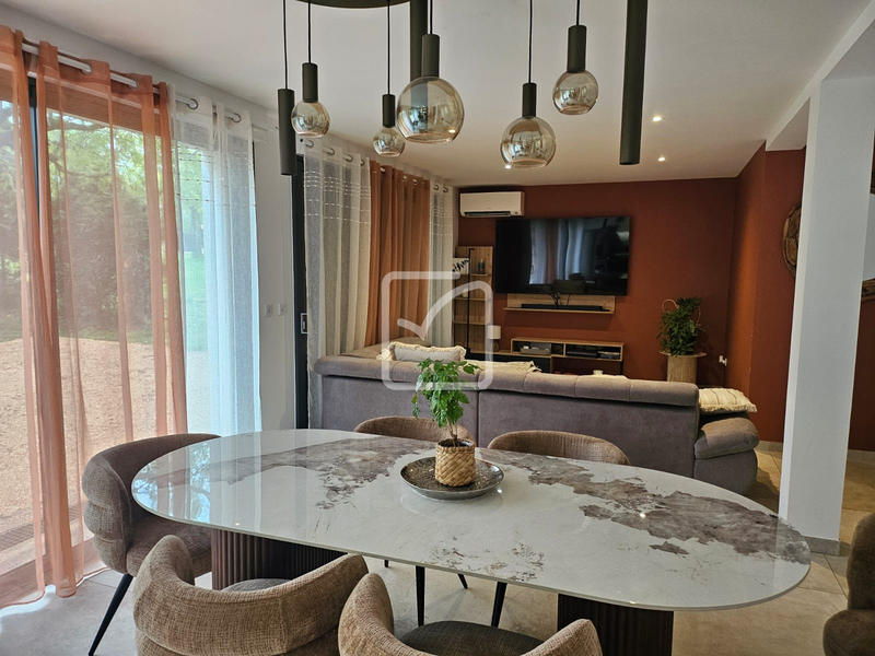 Maison - 579 m² - 19 pièces