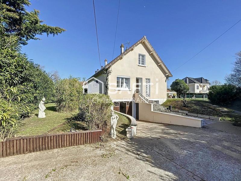 Maison - 80 m² - 4 pièces