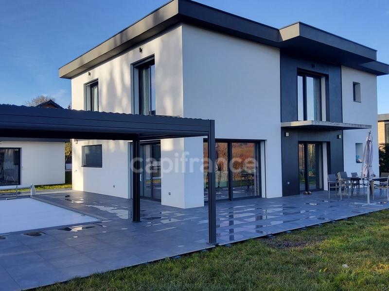 Villa - 165 m² - 5 pièces