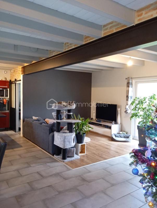 Maison - 140 m² - 5 pièces