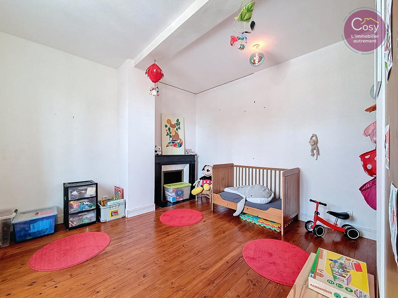 Maison - 229 m² - 7 pièces