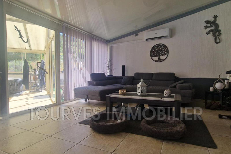 Villa - 184 m² - 6 pièces