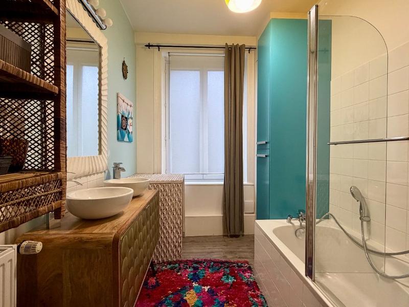 Appartement - 77 m² - 3 pièces