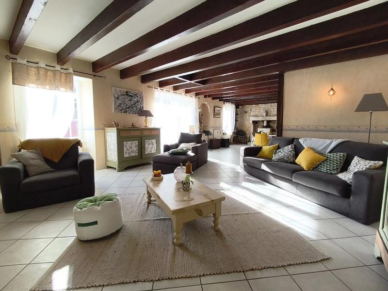 Maison - 141 m² - 7 pièces