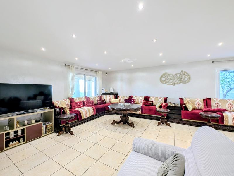 Villa - 140 m² - 5 pièces