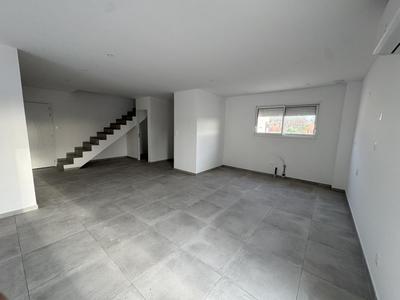 Maison - 103 m² - 4 pièces