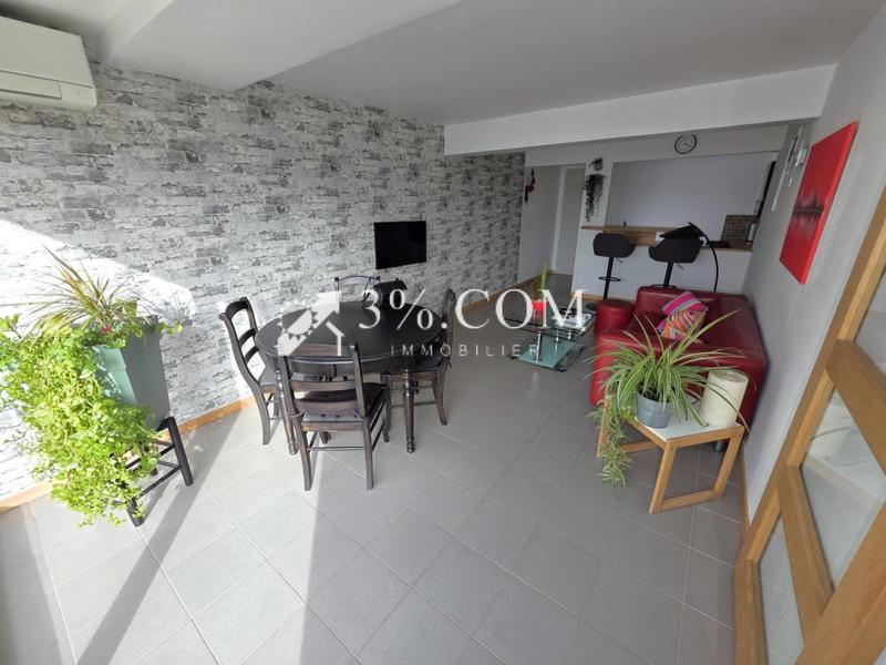 Villa - 222 m² - 5 pièces