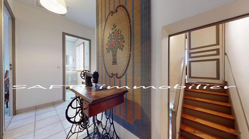 Maison - 101 m² - 5 pièces