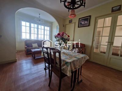 Maison - 96 m² - 6 pièces