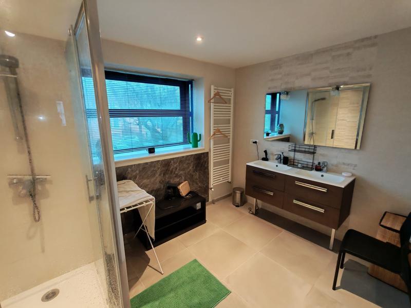 Appartement - 105 m² - 4 pièces