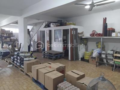 Bureau - 220 m² - 1 pièce