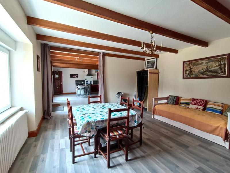 Maison - 360 m² - 17 pièces