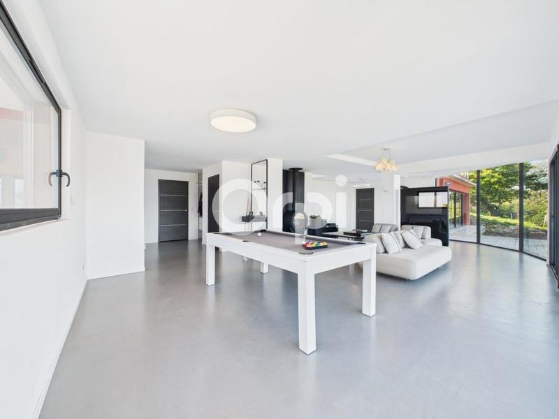 Villa - 312 m² - 5 pièces