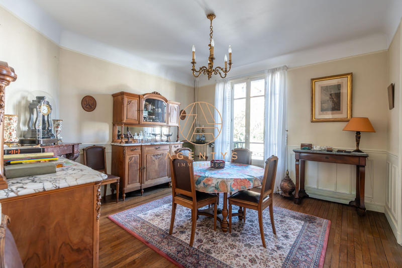 Maison - 162 m² - 7 pièces