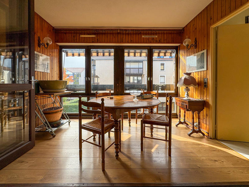 Appartement - 100 m² - 5 pièces