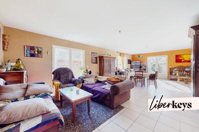 Maison - 153 m² - 6 pièces