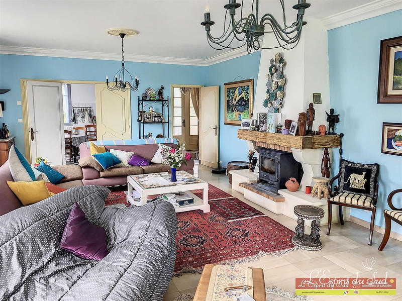 Maison - 198 m² - 11 pièces