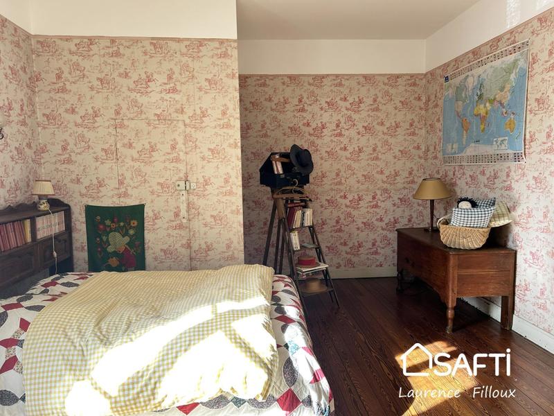 Maison - 230 m² - 11 pièces