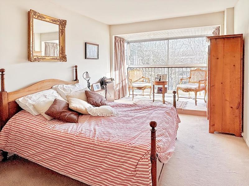 Appartement - 94 m² - 4 pièces