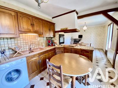 Maison - 139 m² - 7 pièces