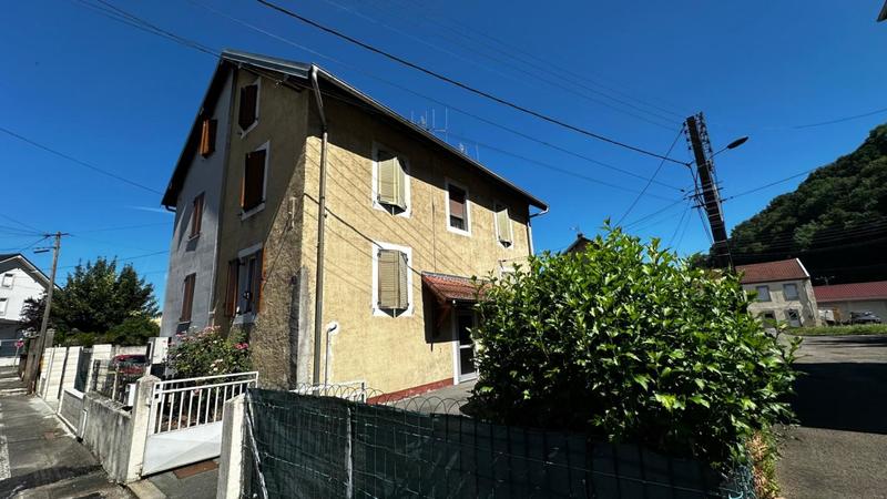 Maison - 100 m² - 6 pièces