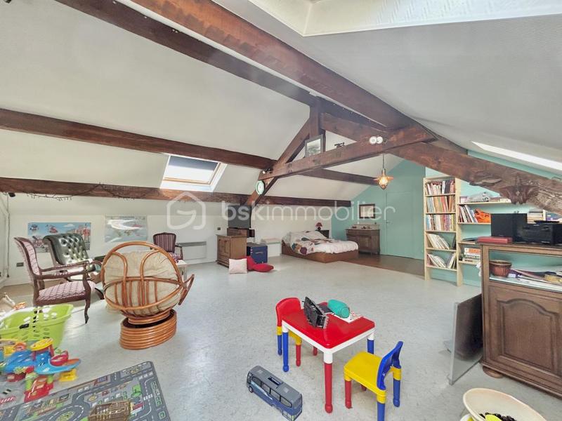 Maison traditionnelle - 140 m² - 6 pièces