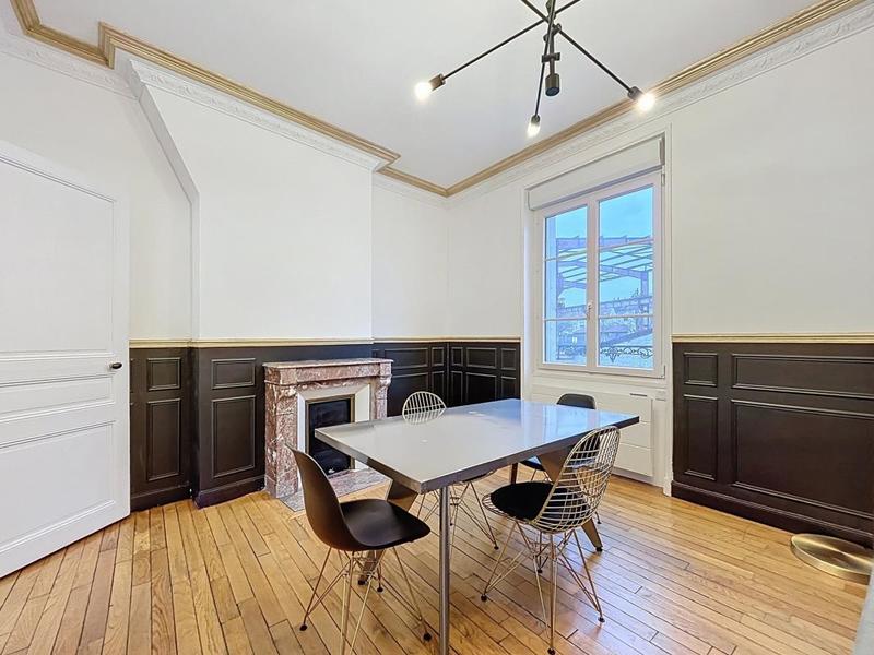 Appartement - 80 m² - 4 pièces