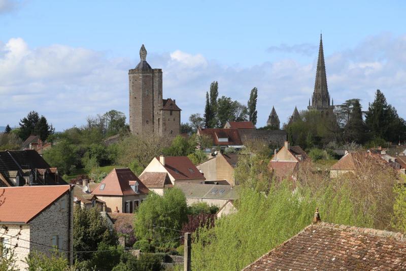 Appartement - 100 m² - 4 pièces