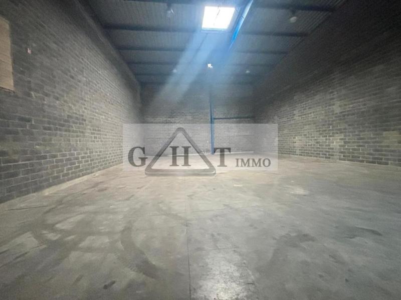 Entrepôt - 326 m²