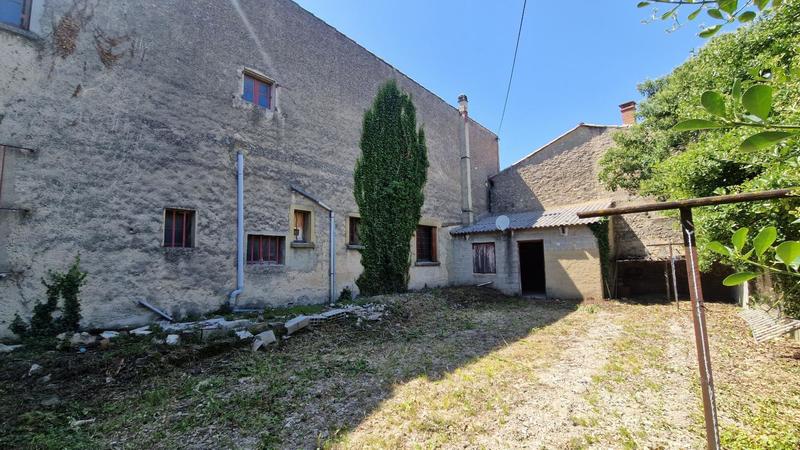 Maison - 200 m² - 8 pièces