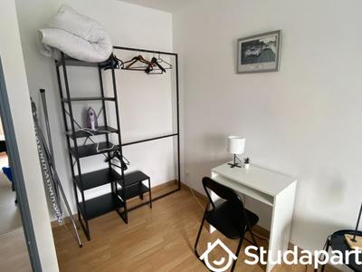 Chambre - 12 m² - 1 pièce