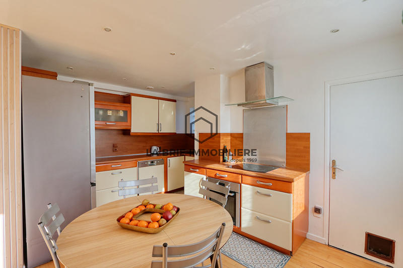 Maison - 190 m² - 6 pièces