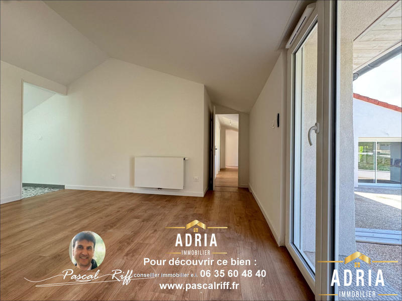 Maison traditionnelle - 236 m² - 11 pièces