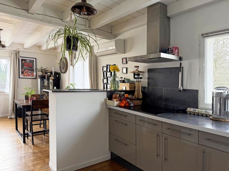 Maison - 90 m² - 3 pièces