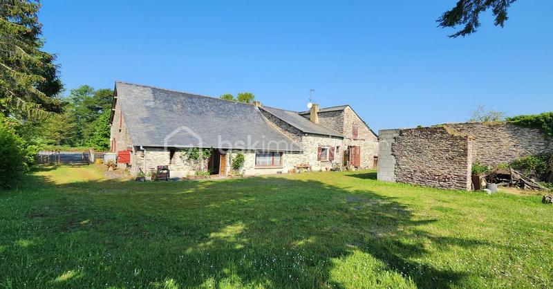 Maison - 211 m² - 7 pièces