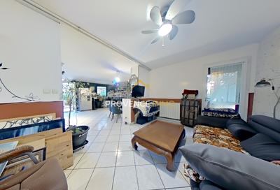 Appartement - 92 m² - 4 pièces