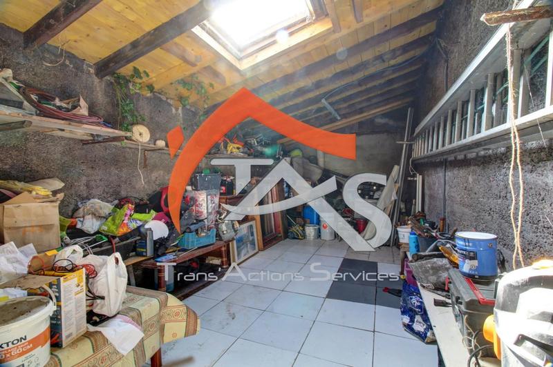 Immeuble - 214 m² - 8 pièces