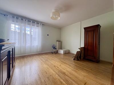 Maison traditionnelle - 150 m² - 6 pièces